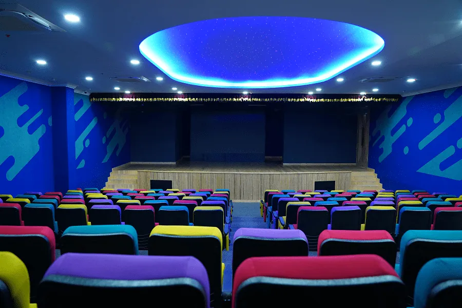 A V Room at New Horizon International School — photograph 9