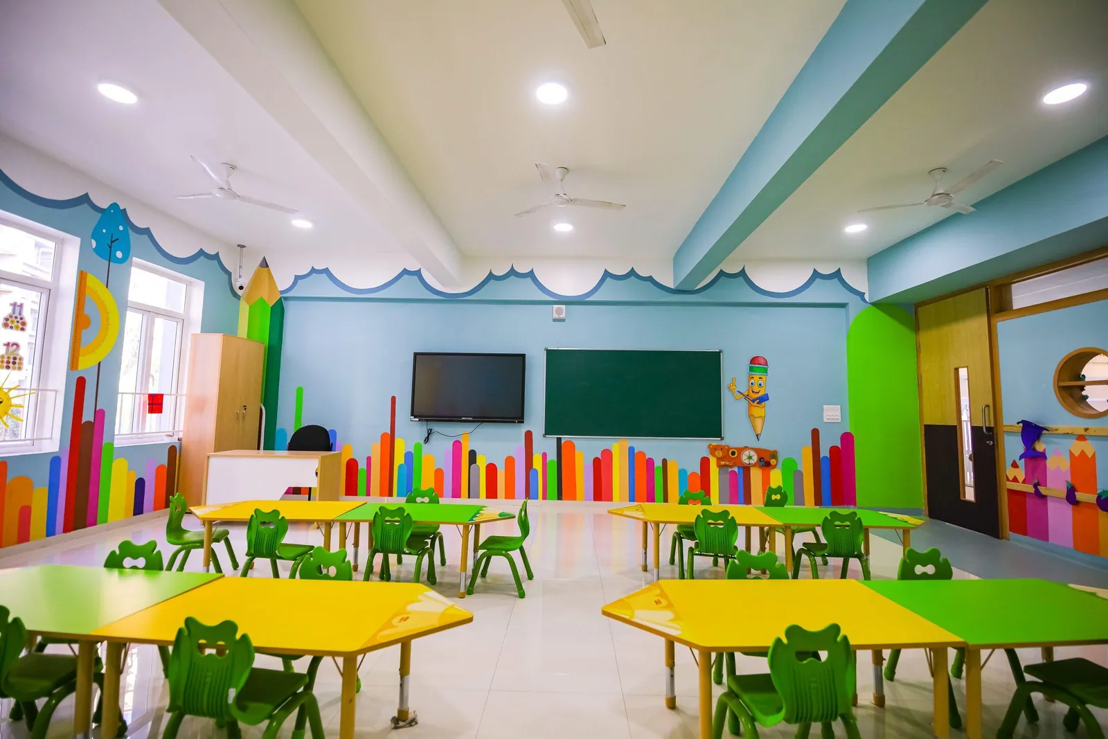Class Rooms with Furniture at New Horizon International School — photograph 15